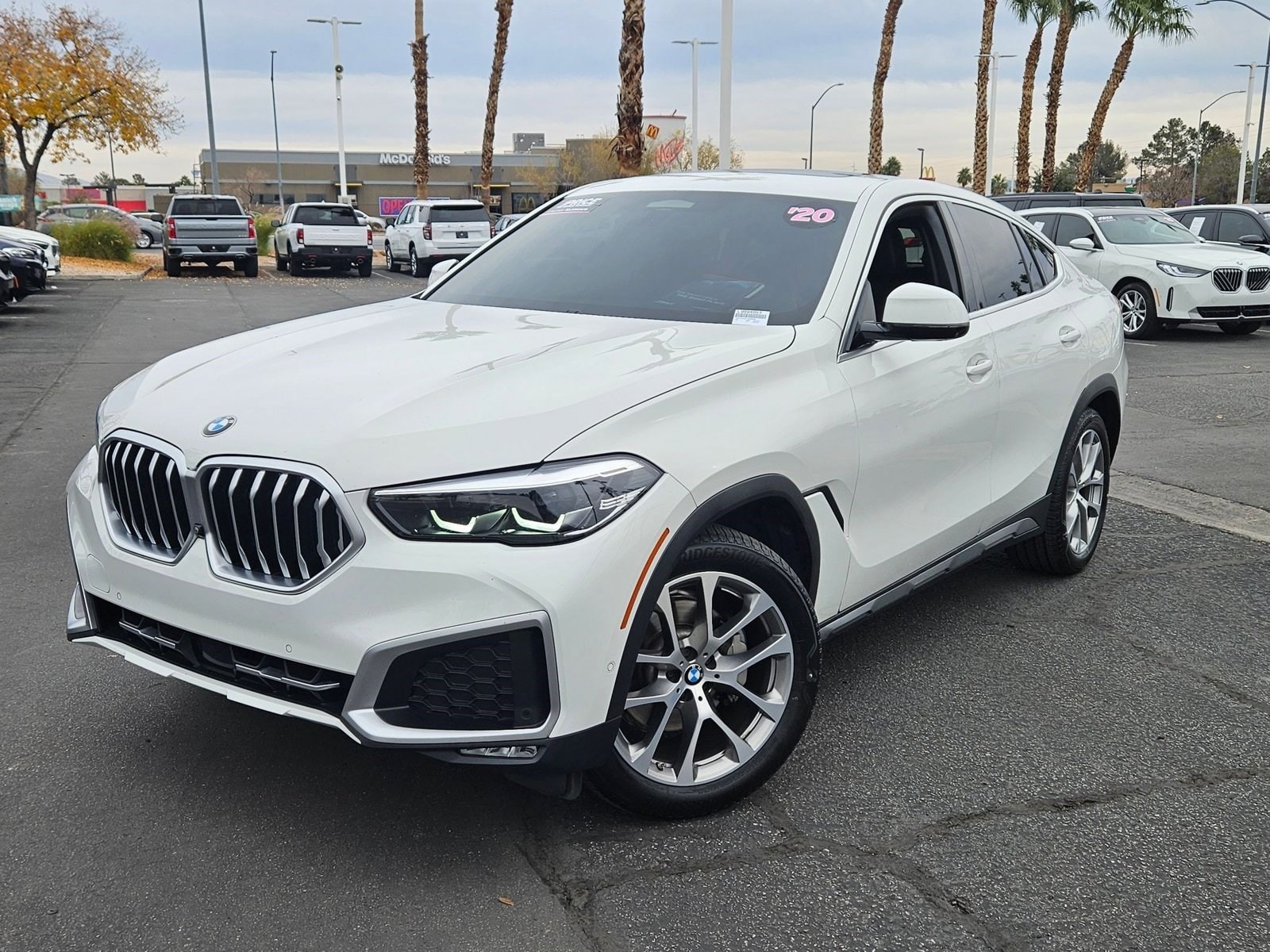 2020 BMW X6 40i's photo