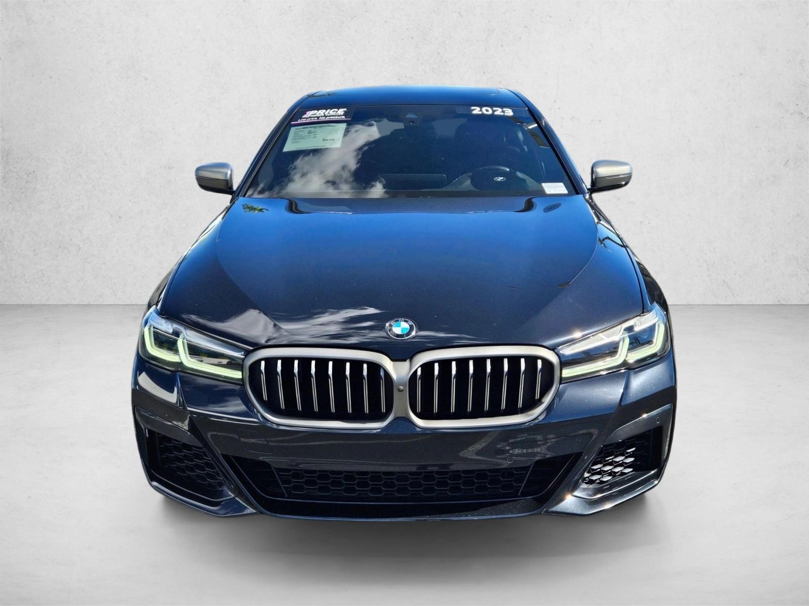 2023 Bmw M550i xDrive photo 2