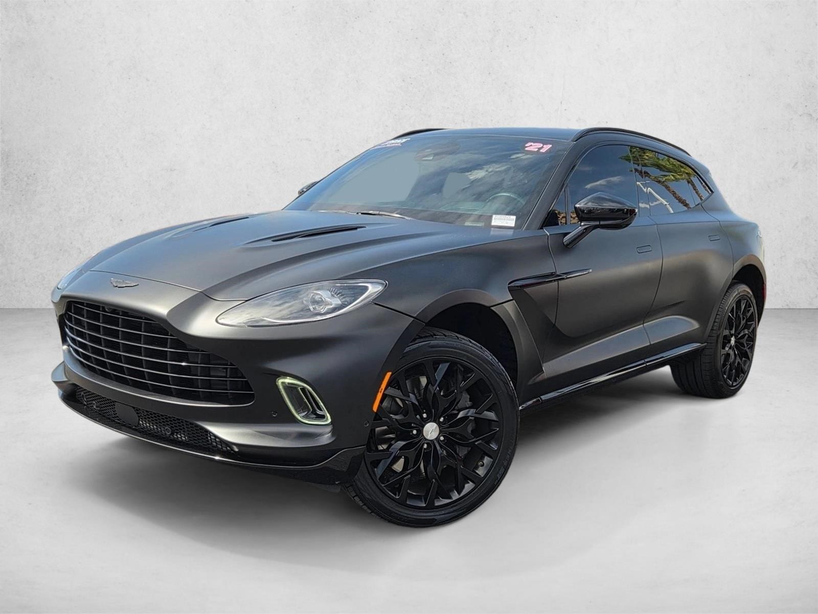 2021 Aston Martin DBX 4.0 V8 AWD's photo