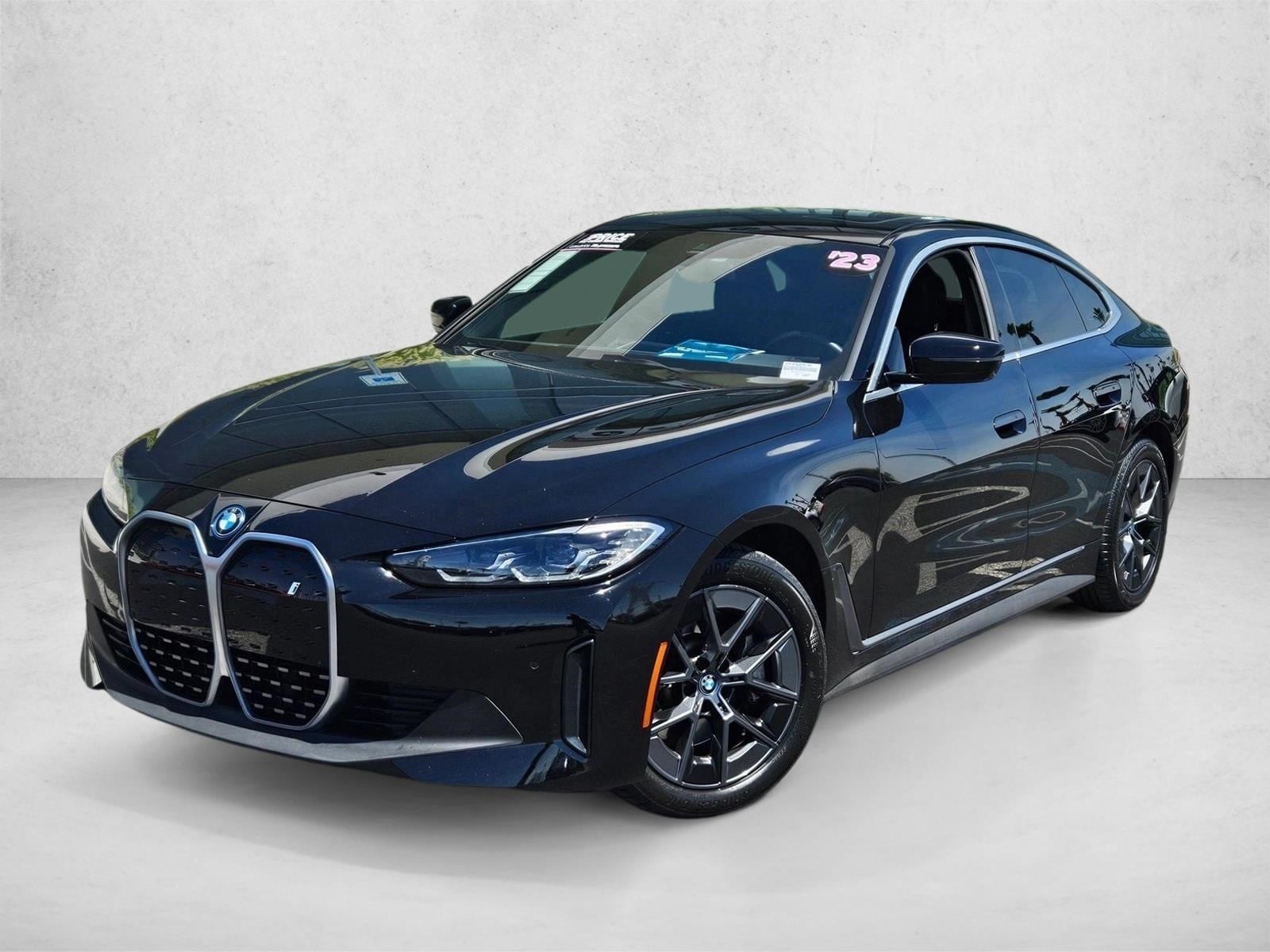 2023 BMW i4 eDrive35's photo