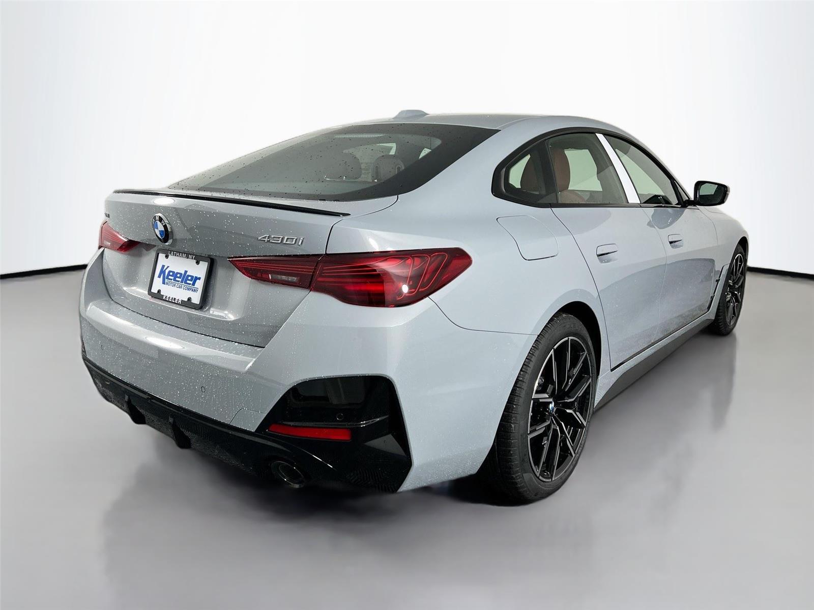 2026 BMW 4 Series 430i - Photo 6