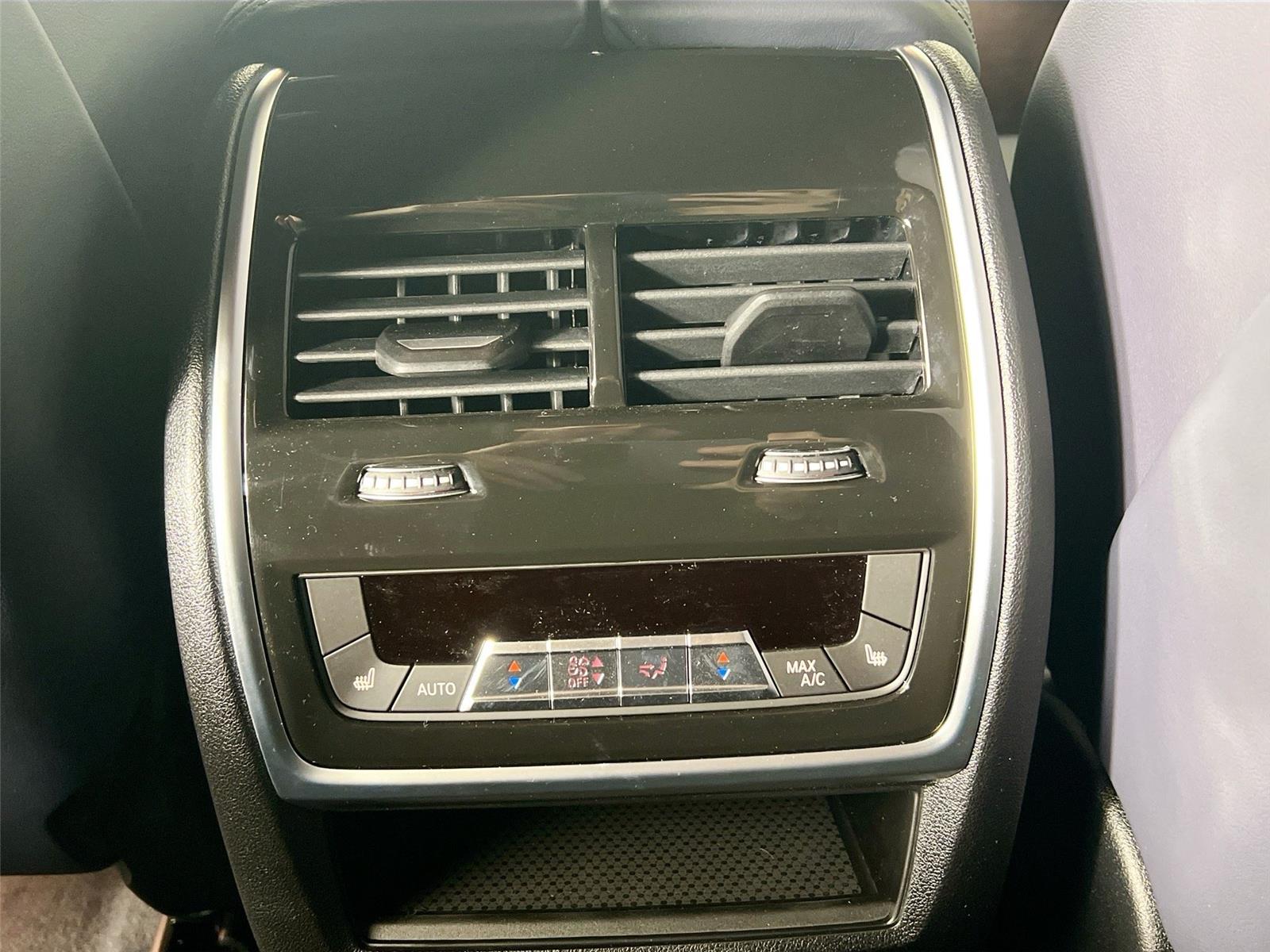 2026 BMW XM Base - Photo 26