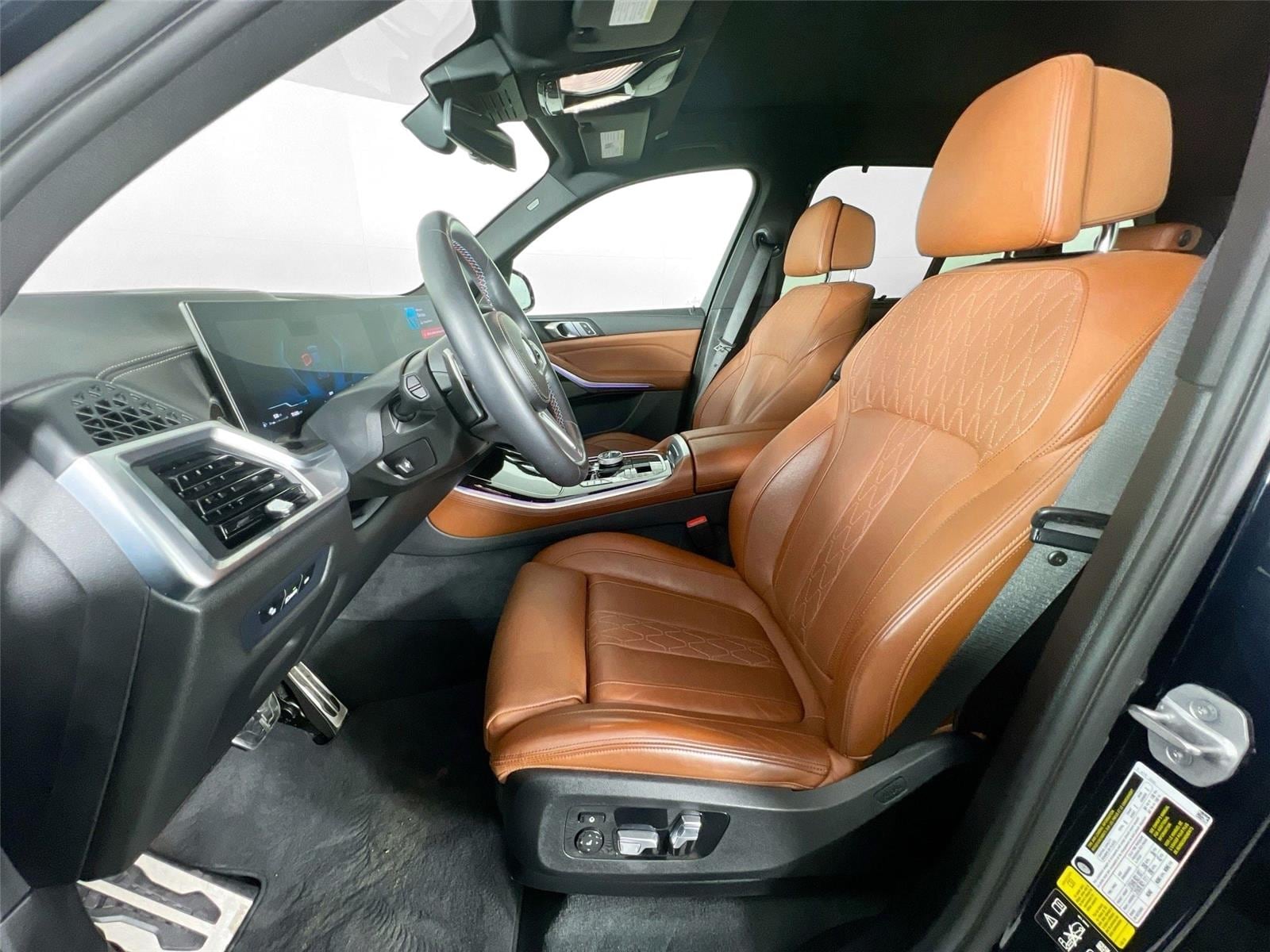 2024 BMW X5 M60i - Photo 20