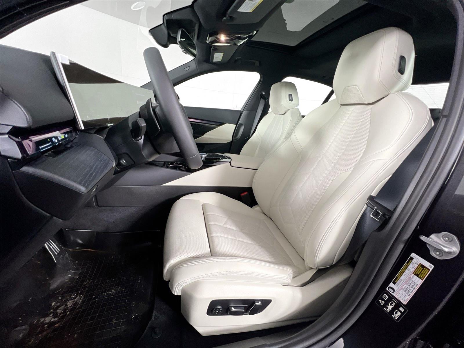 2026 BMW 5 Series 530i - Photo 20