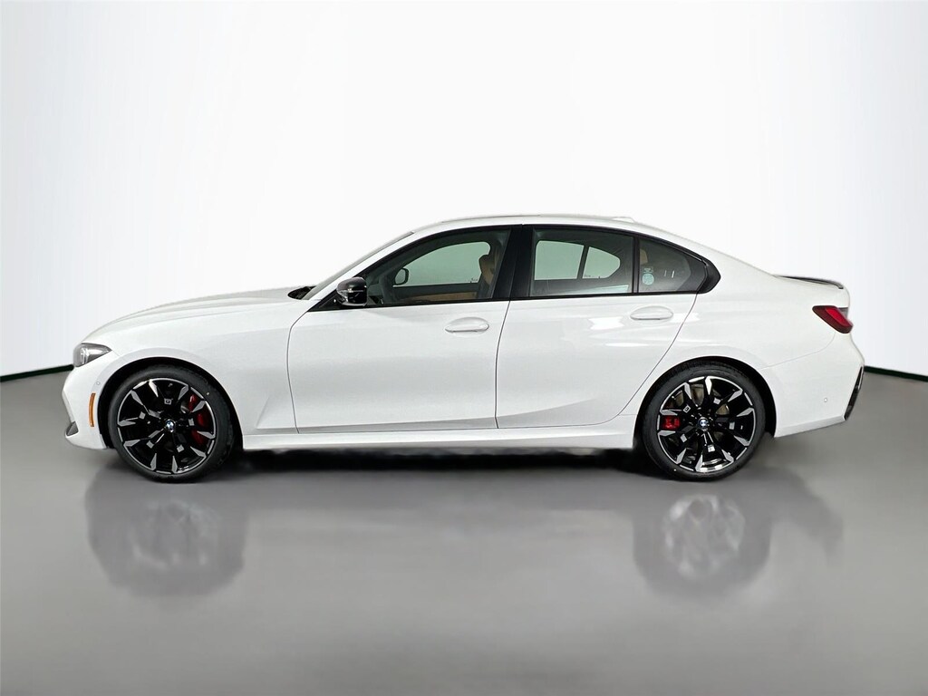 New 2026 BMW 330i xDrive Sedan