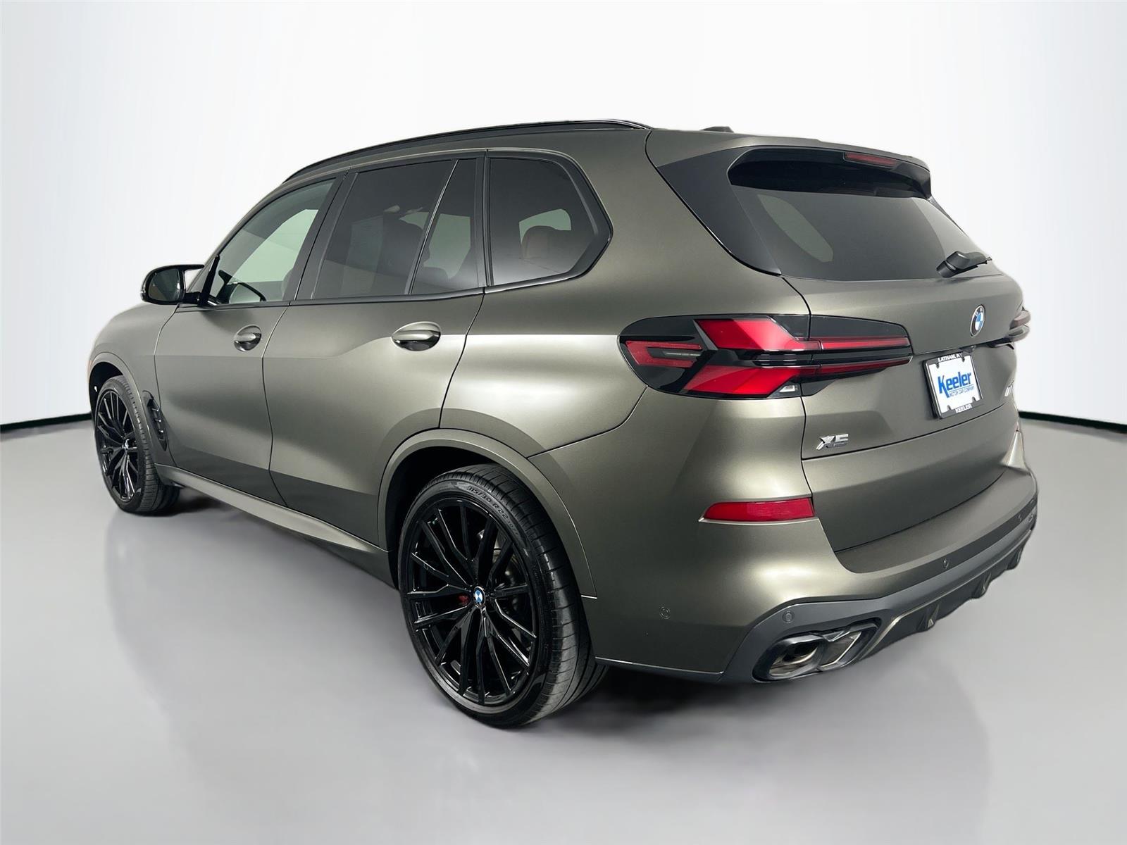 2025 Bmw X5 M60i photo 2