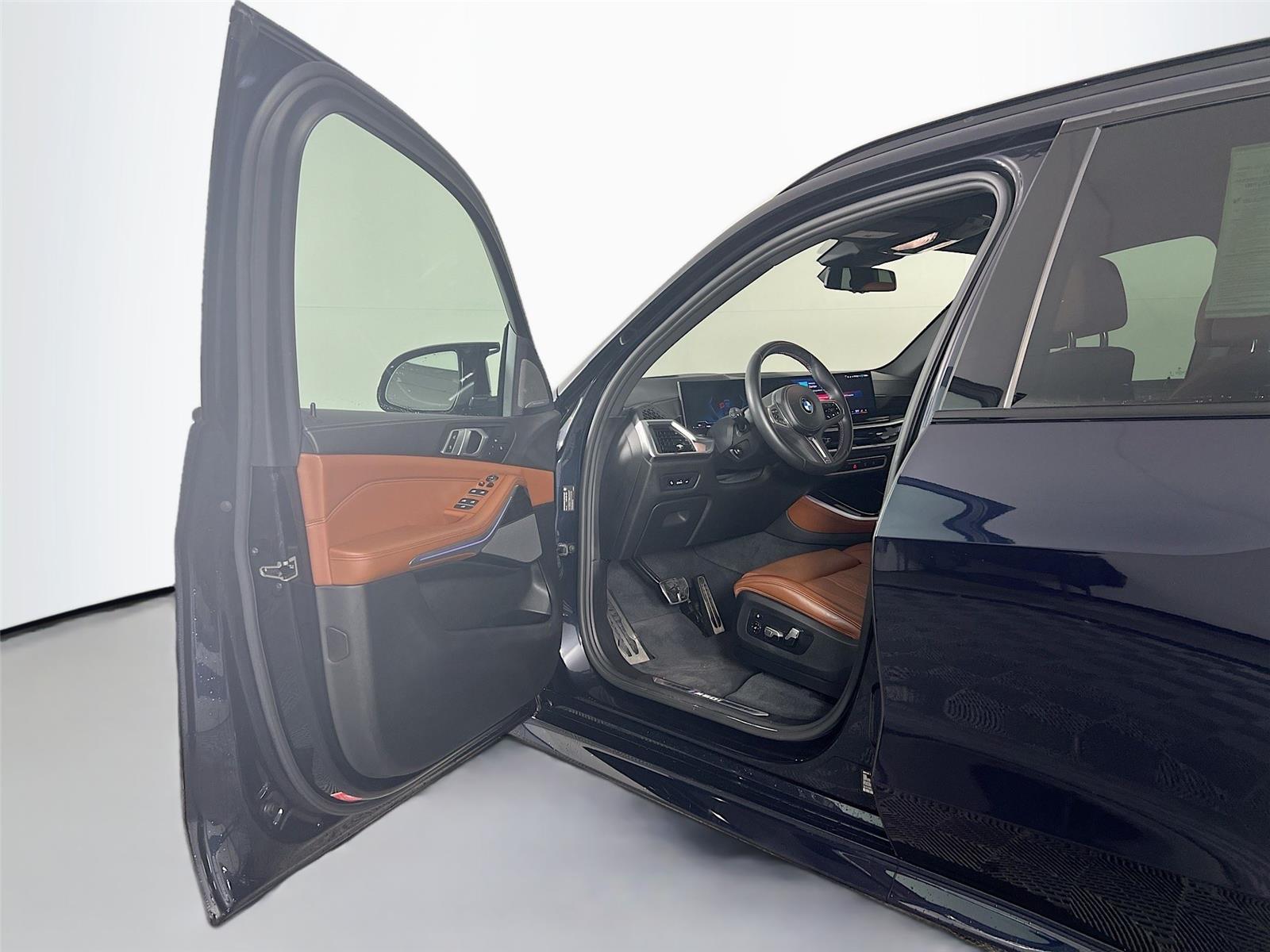 2024 BMW X5 M60i - Photo 17