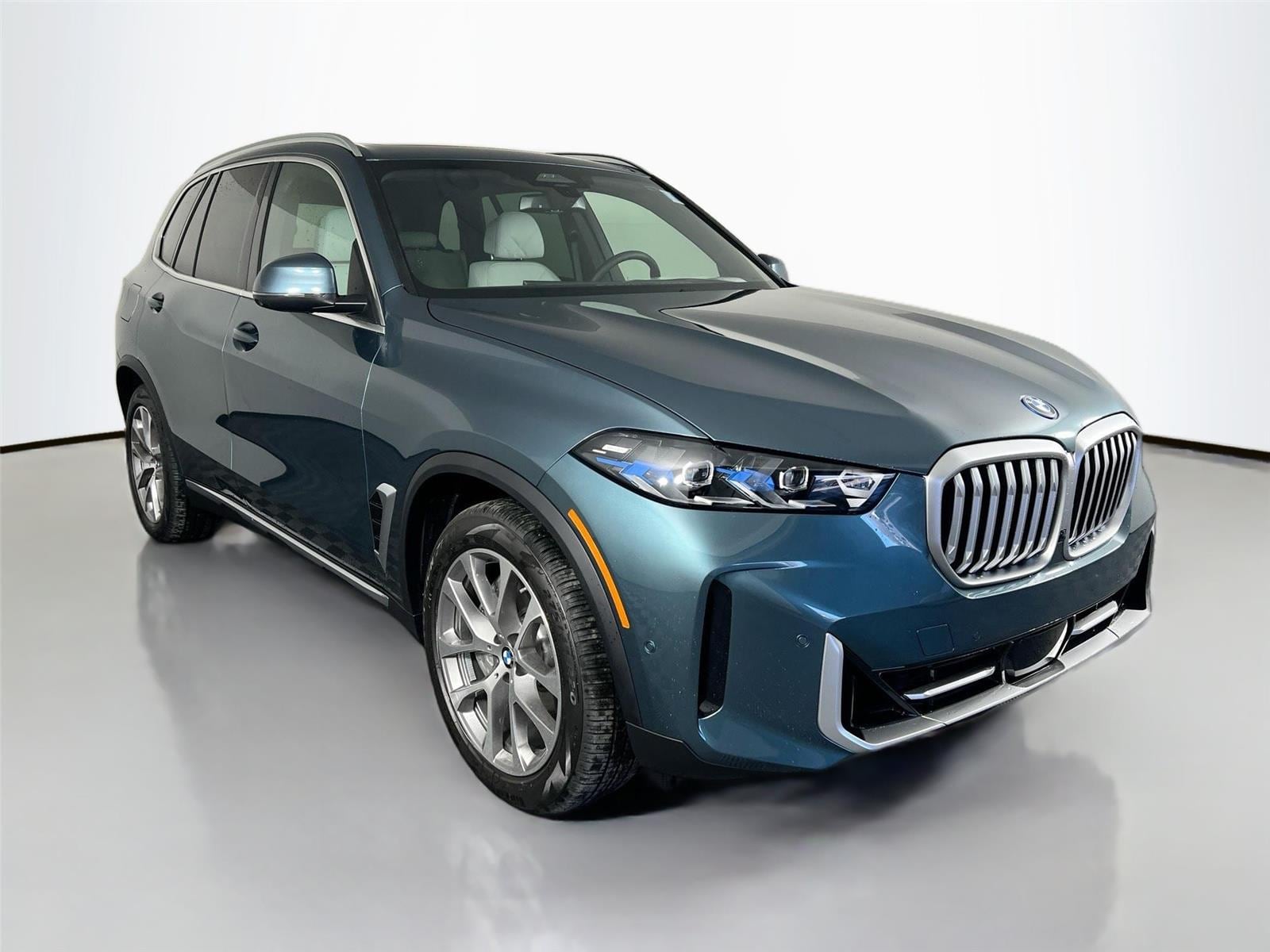 2026 BMW X5 50e - Photo 8