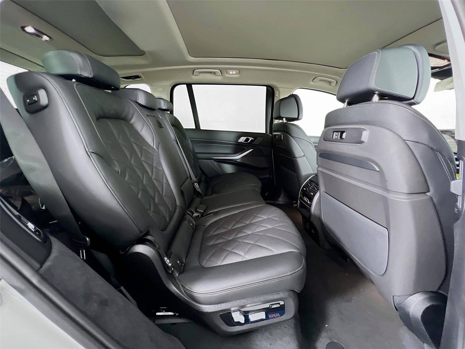 2025 BMW X7 40i - Photo 22