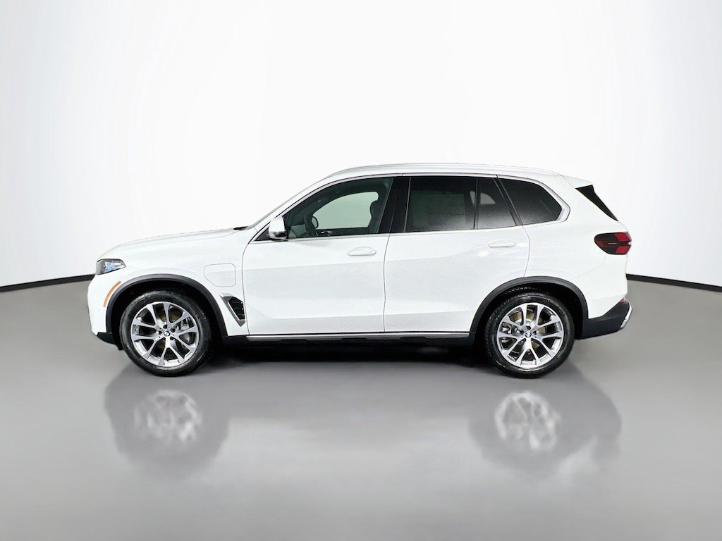 New 2026 BMW X5 PHEV xDrive50e SUV