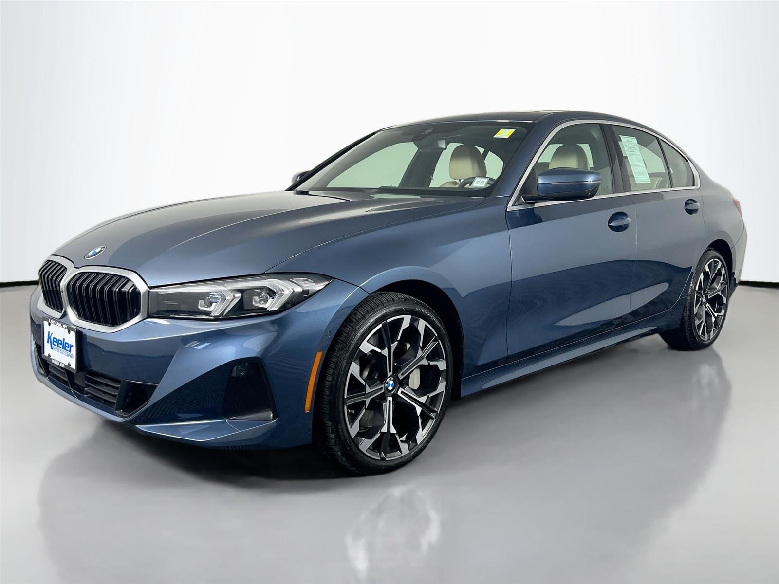2025 Bmw 330i xDrive photo 2