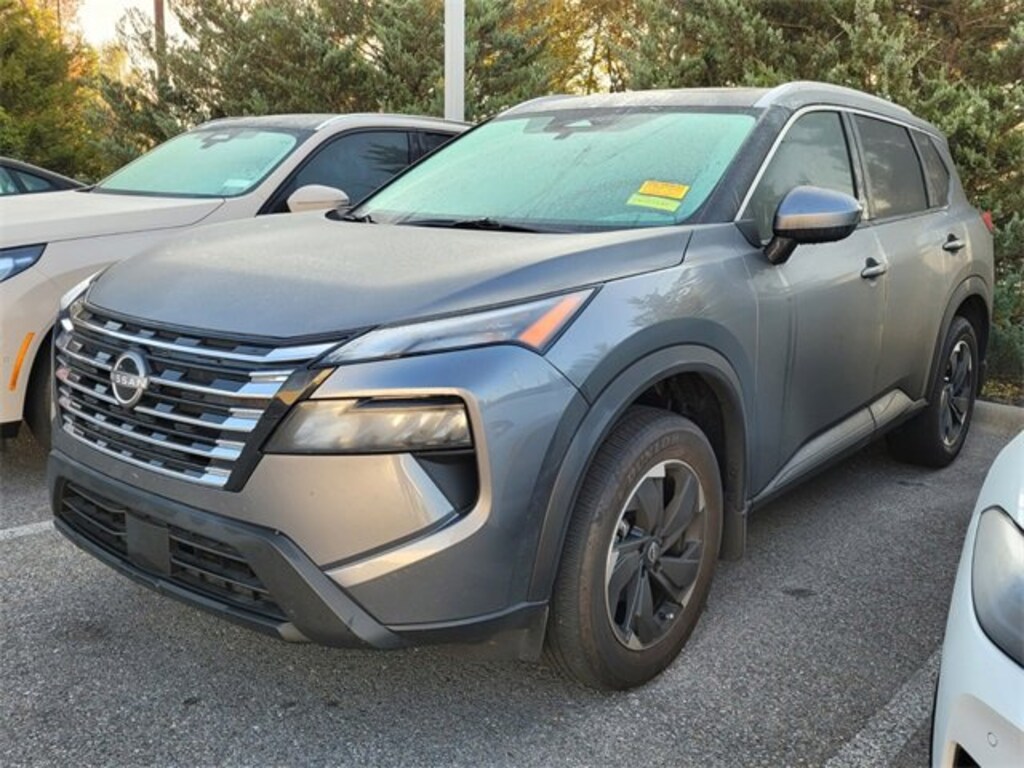 Used 2025 Nissan Rogue SV SUV