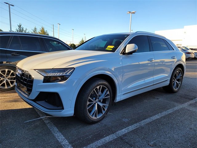 2021 Audi Q8 55 Premium Plus photo 2