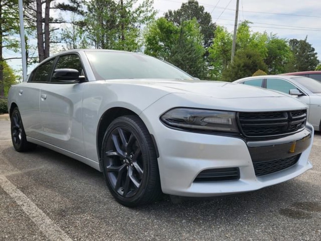 Used 2019 Dodge Charger SXT Sedan