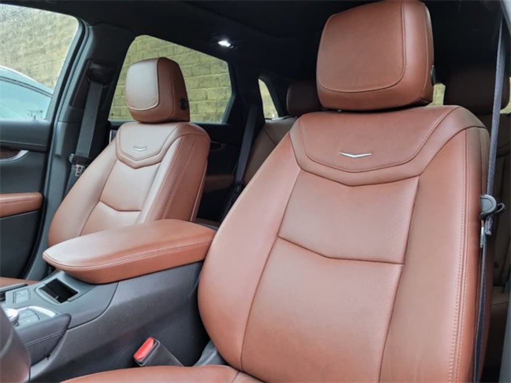 Used 2022 CADILLAC XT5 Premium Luxury SUV