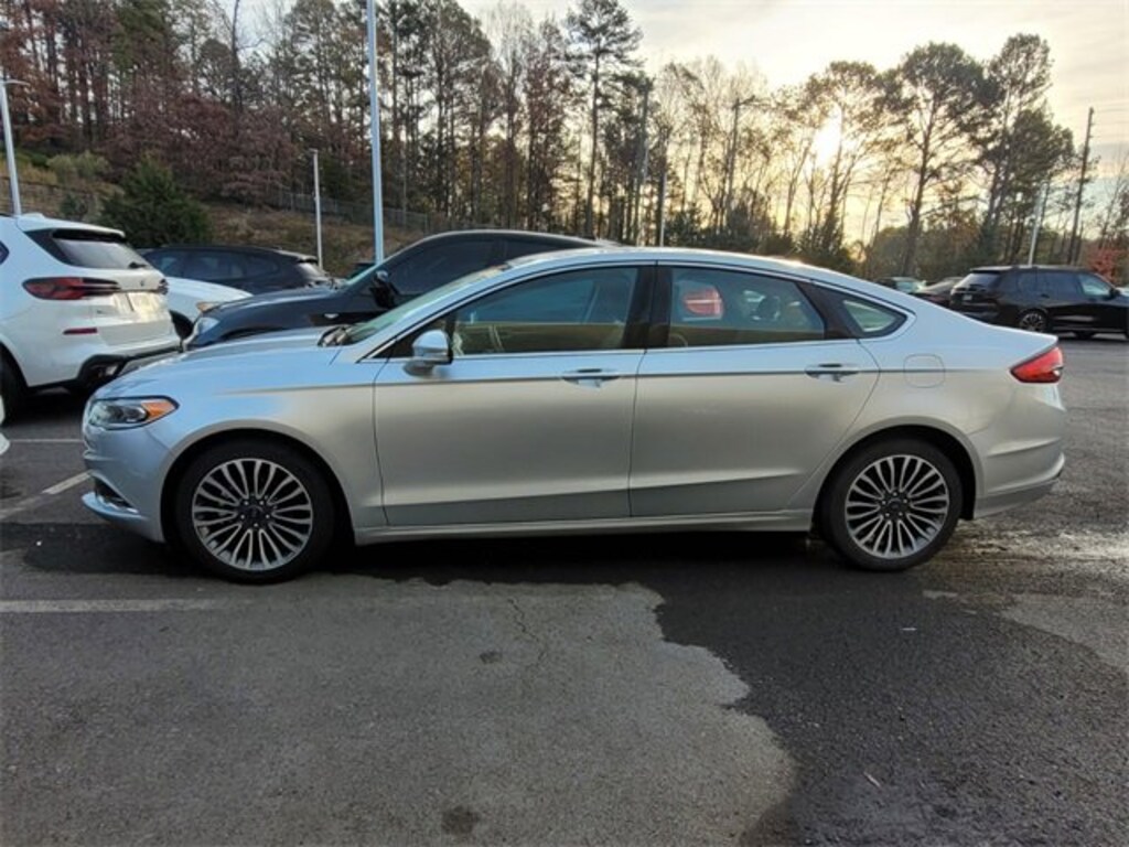 Used 2018 Ford Fusion SE Sedan