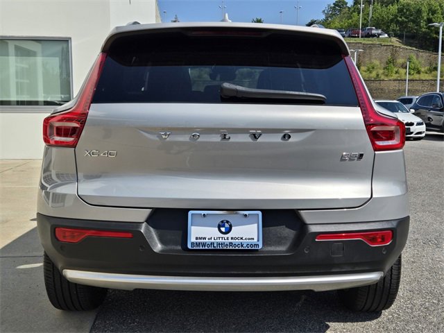 2025 Volvo XC40 AWD Core photo 4