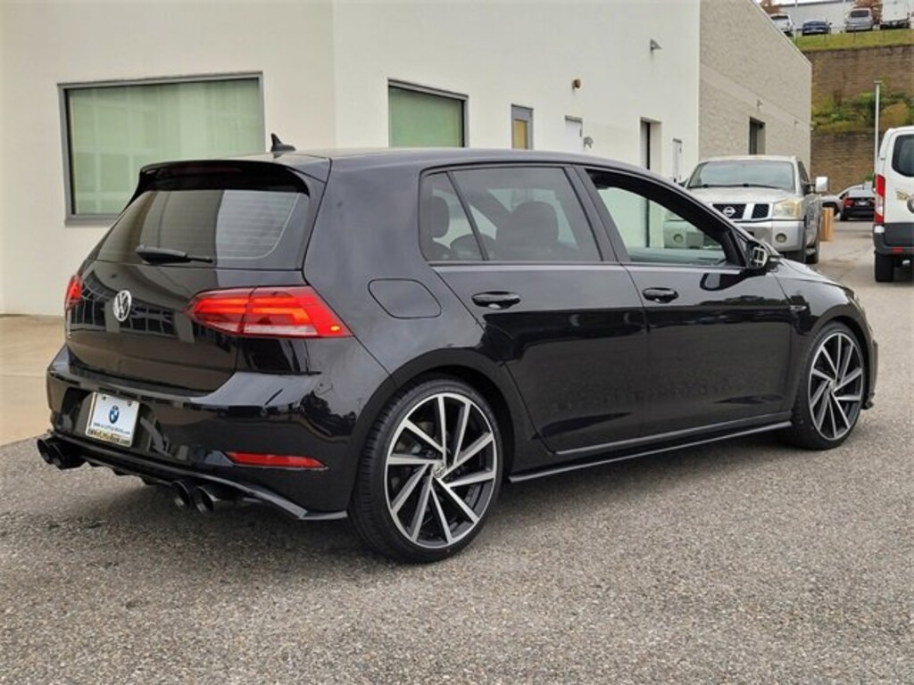 Used 2018 Volkswagen Golf R 2.0T w/DCC & Navigation Hatchback