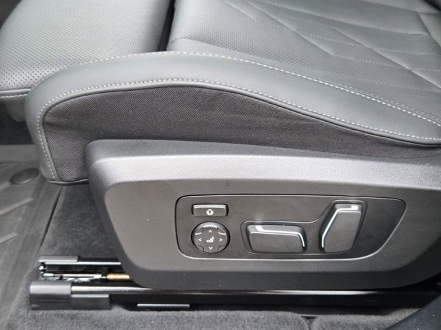 2025 BMW X3 30 - Photo 11