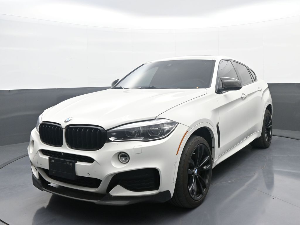 2017 BMW X6 xDrive50i's photo