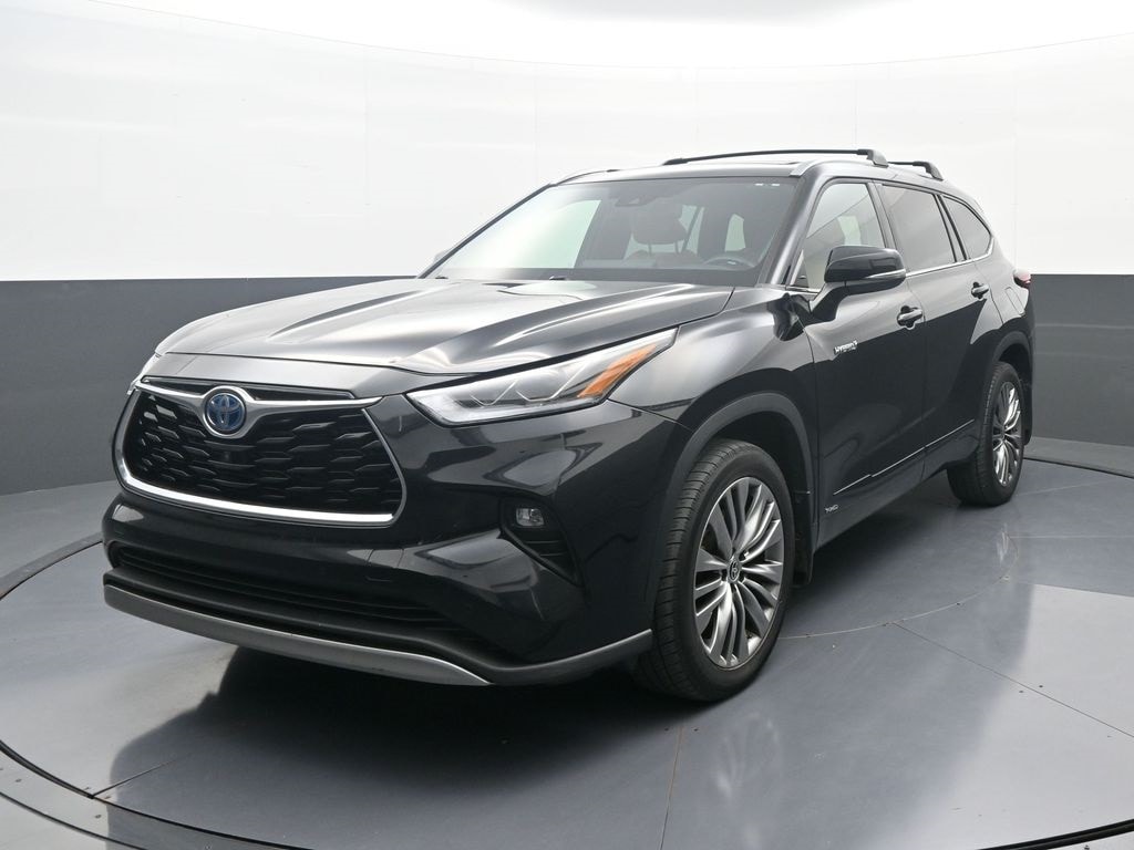 2021 Toyota Highlander Platinum's photo