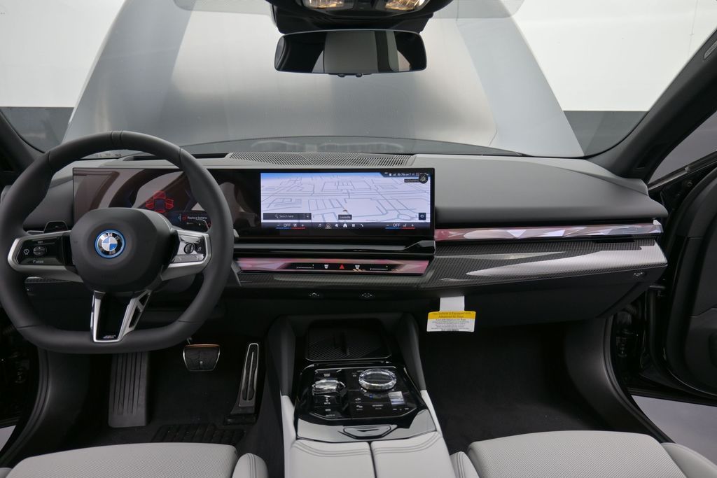 2026 BMW 5 Series 550e - Photo 12