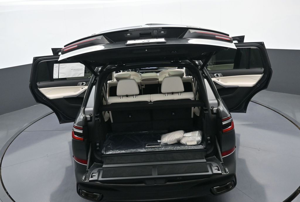 2026 BMW X7 40i - Photo 43