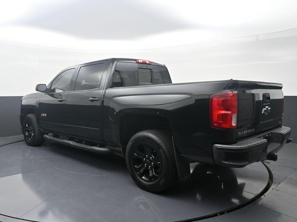 2018 Chevrolet Silverado 1500 LTZ photo 3