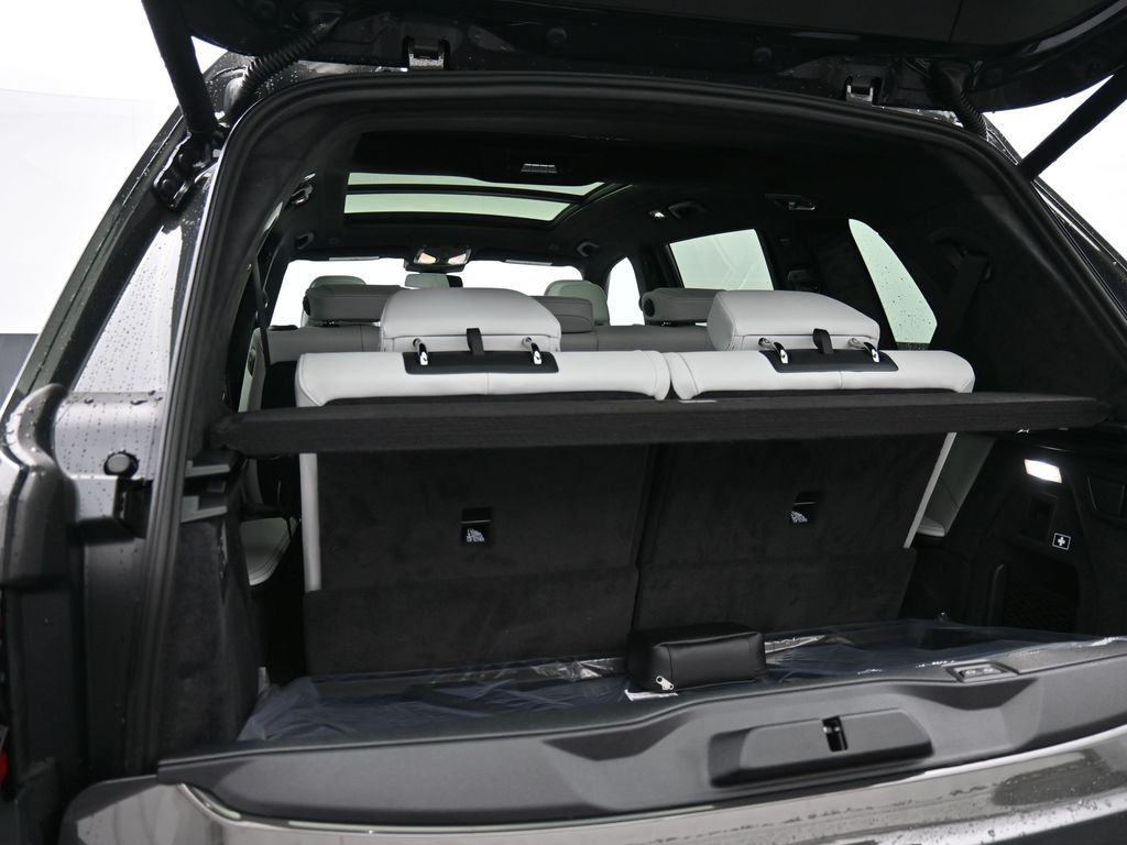 2026 BMW X7 40i - Photo 9