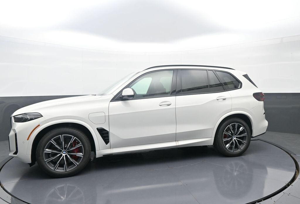 New 2026 BMW X5 xDrive50e SUV