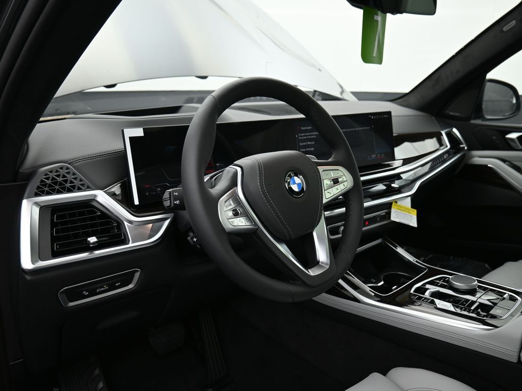 2026 BMW X7 40i - Photo 15