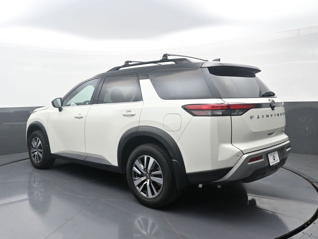 Used 2022 Nissan Pathfinder SL SUV