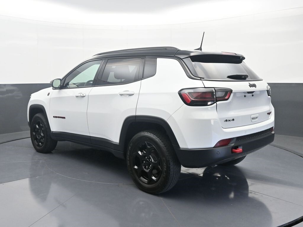 2023 Jeep Compass Trailhawk photo 3