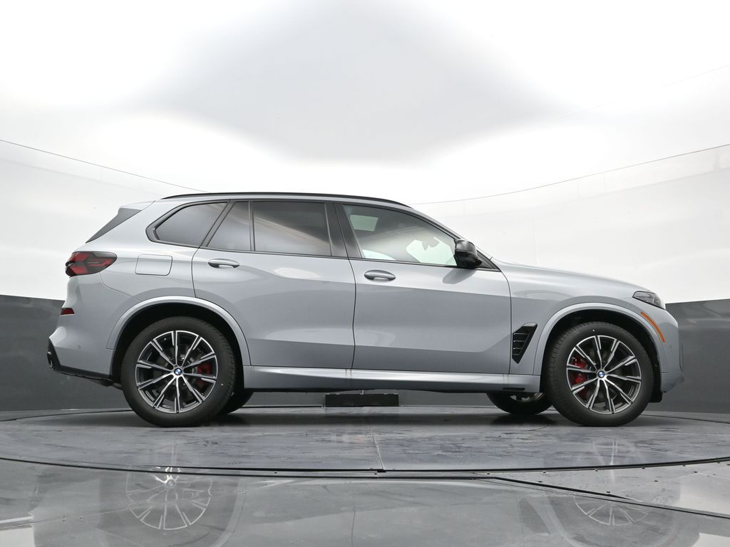2026 BMW X5 M60i - Photo 28