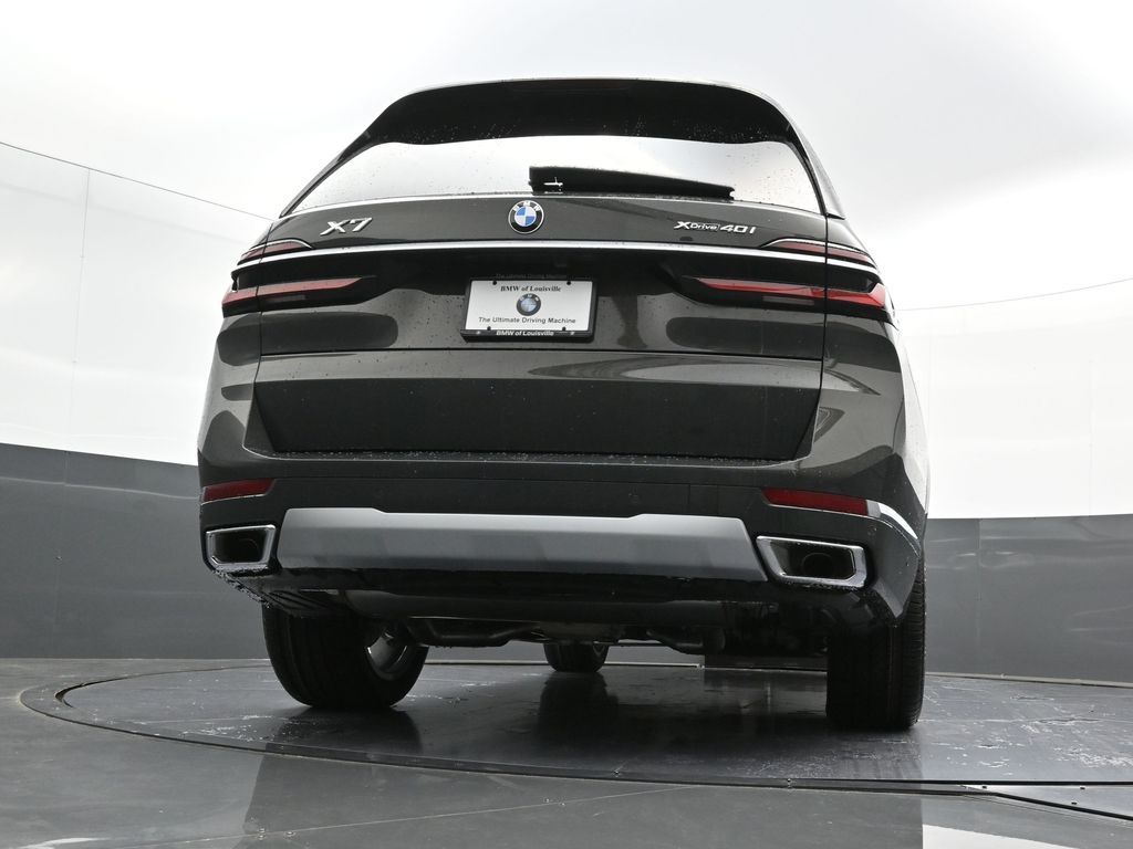 2026 BMW X7 40i - Photo 29