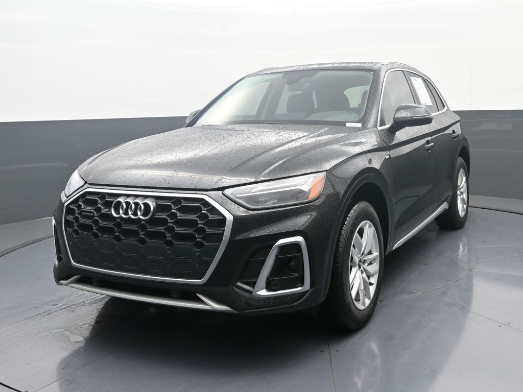 2023 Audi Q5 45 Premium's photo
