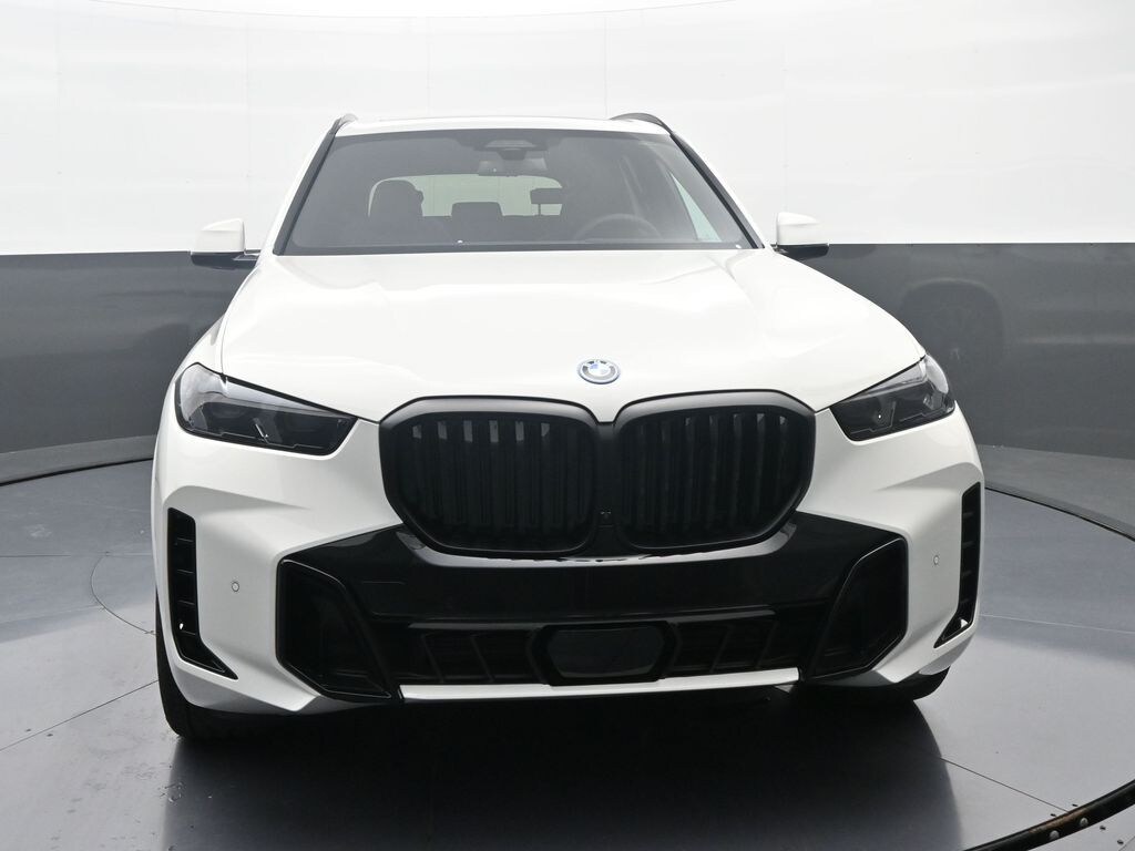 New 2026 BMW X5 xDrive50e SUV