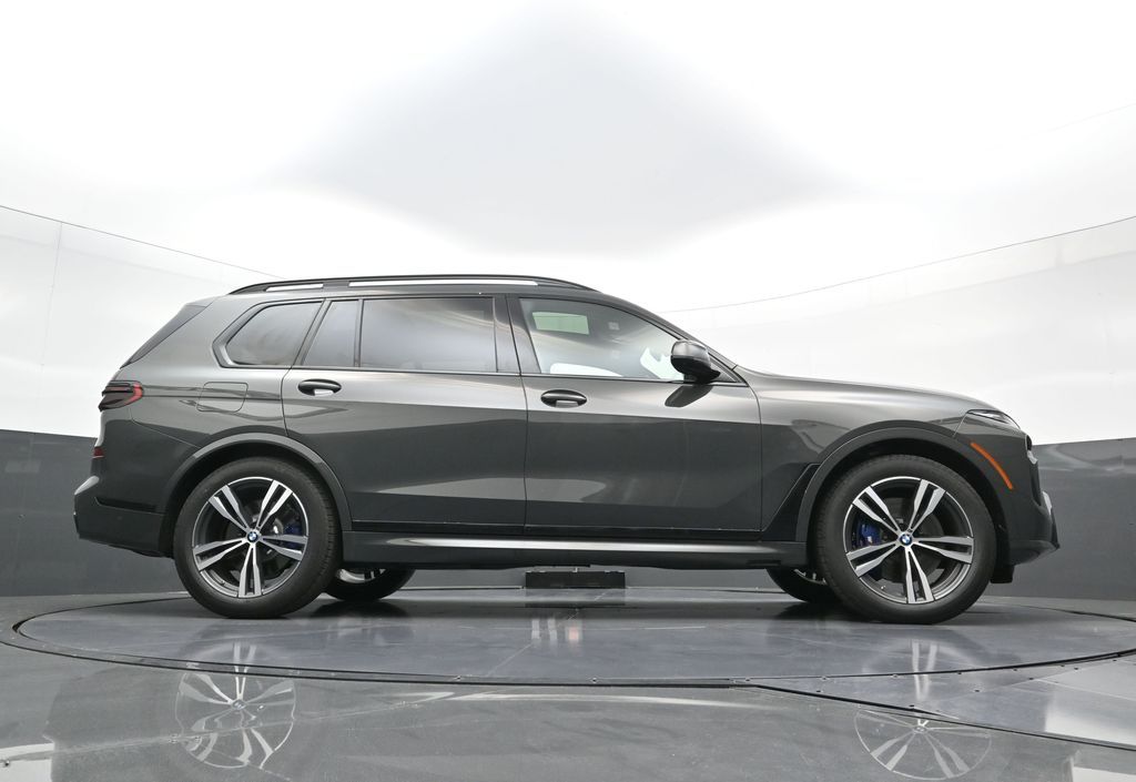 2026 BMW X7 40i - Photo 29