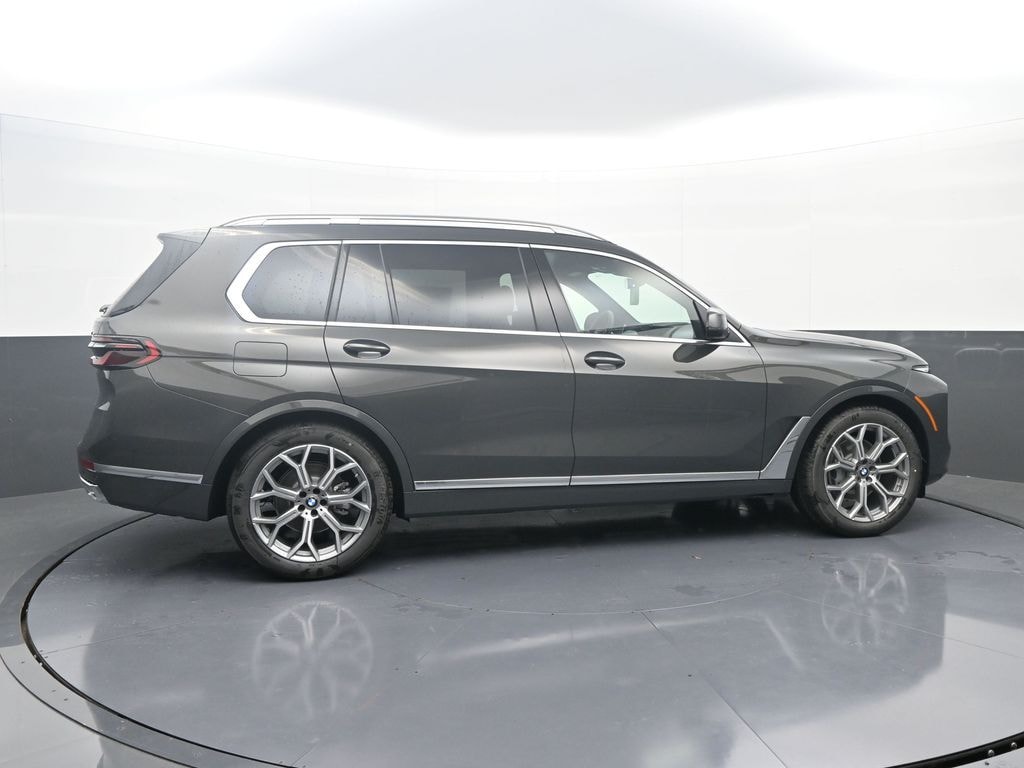 New 2026 BMW X7 xDrive40i SUV