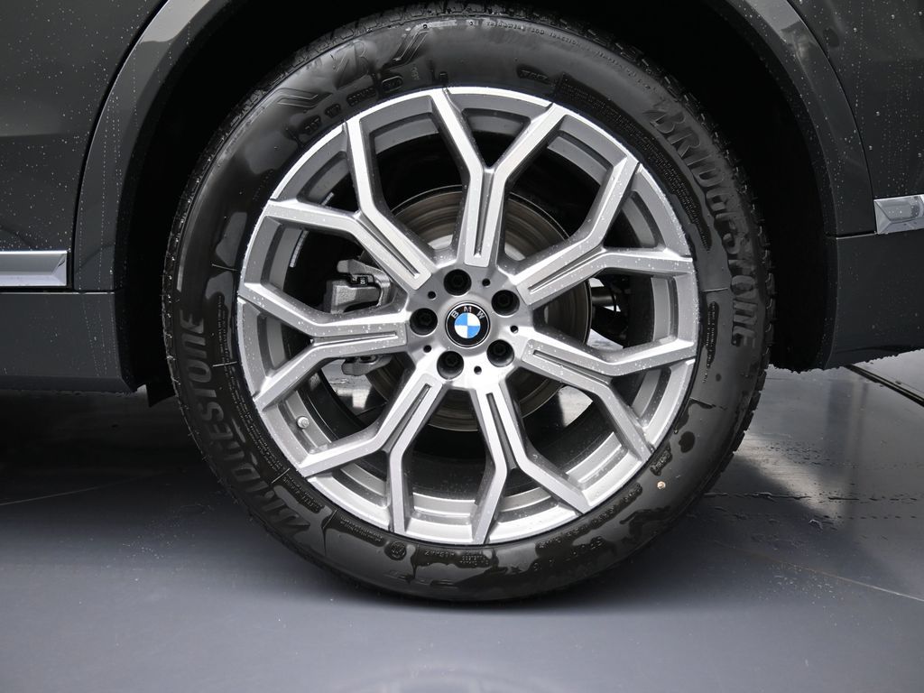 2026 BMW X7 40i - Photo 12