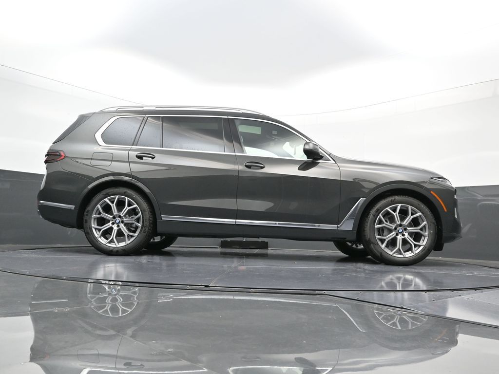2026 BMW X7 40i - Photo 31