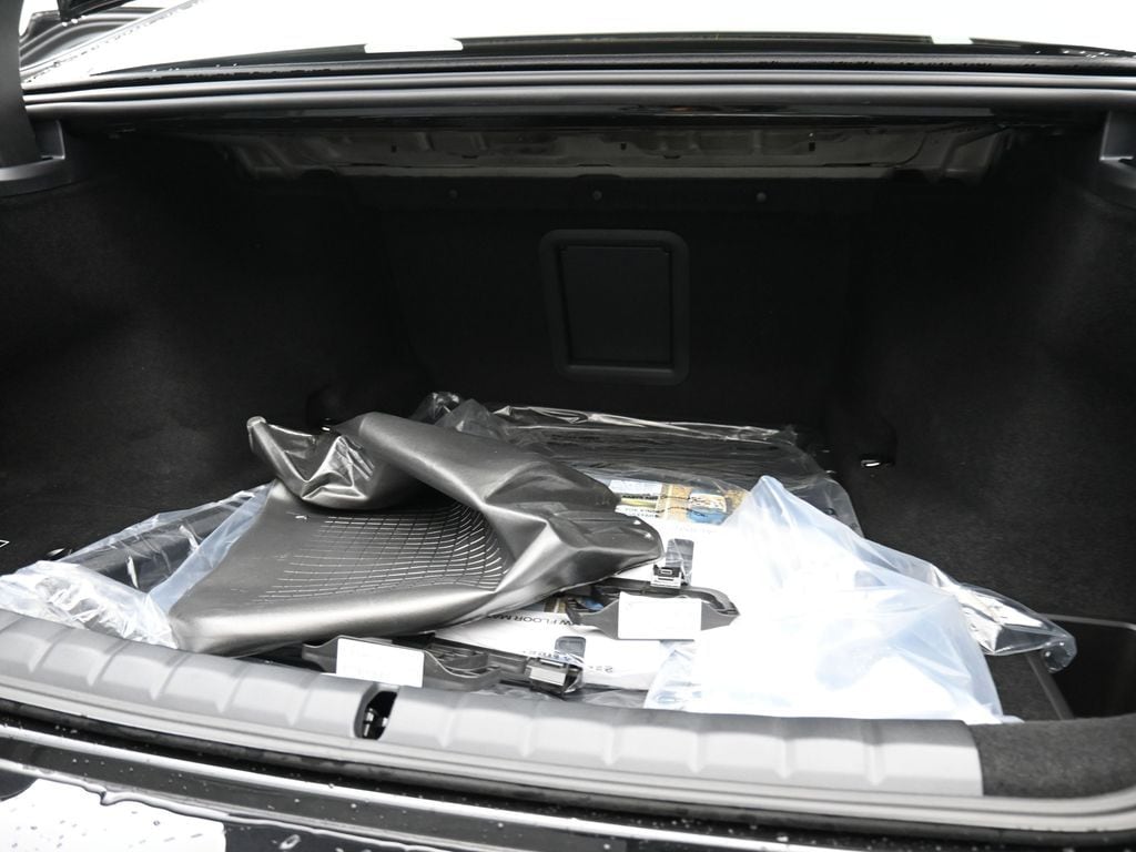 2026 BMW 7 Series 740i - Photo 24
