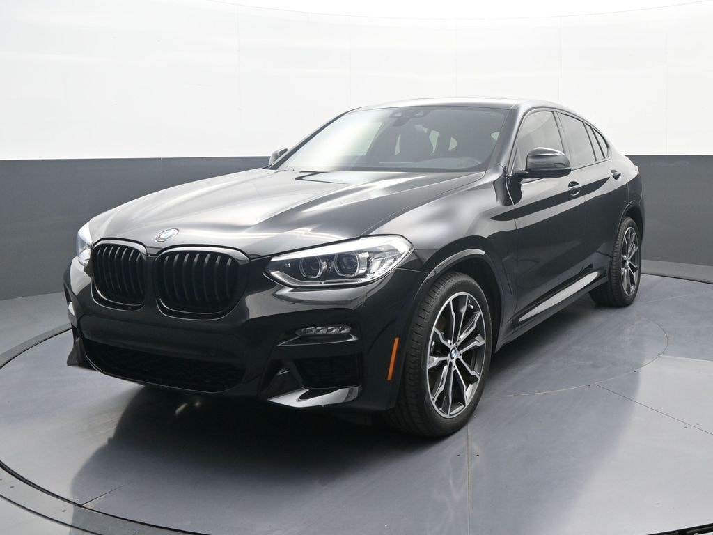 2021 BMW X4 30i's photo