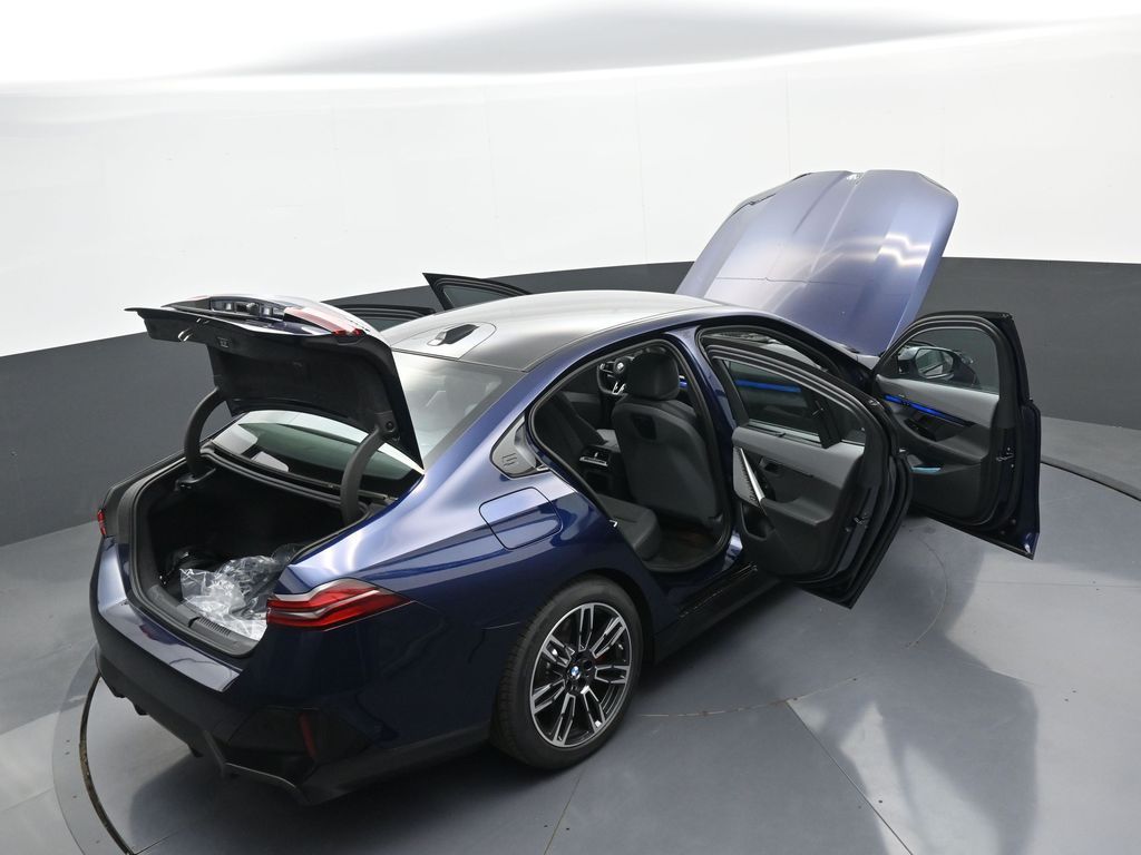 2026 BMW 5 Series 540i - Photo 44