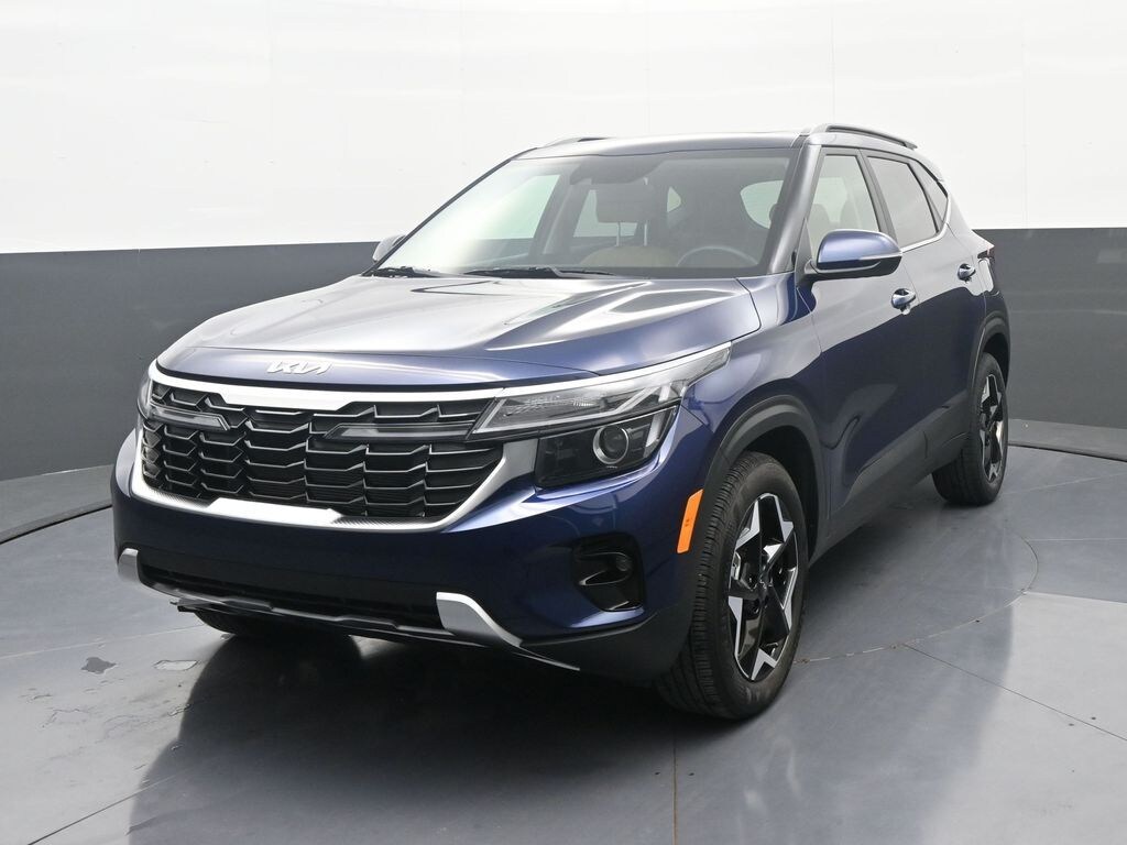 Used 2025 Kia Seltos EX SUV