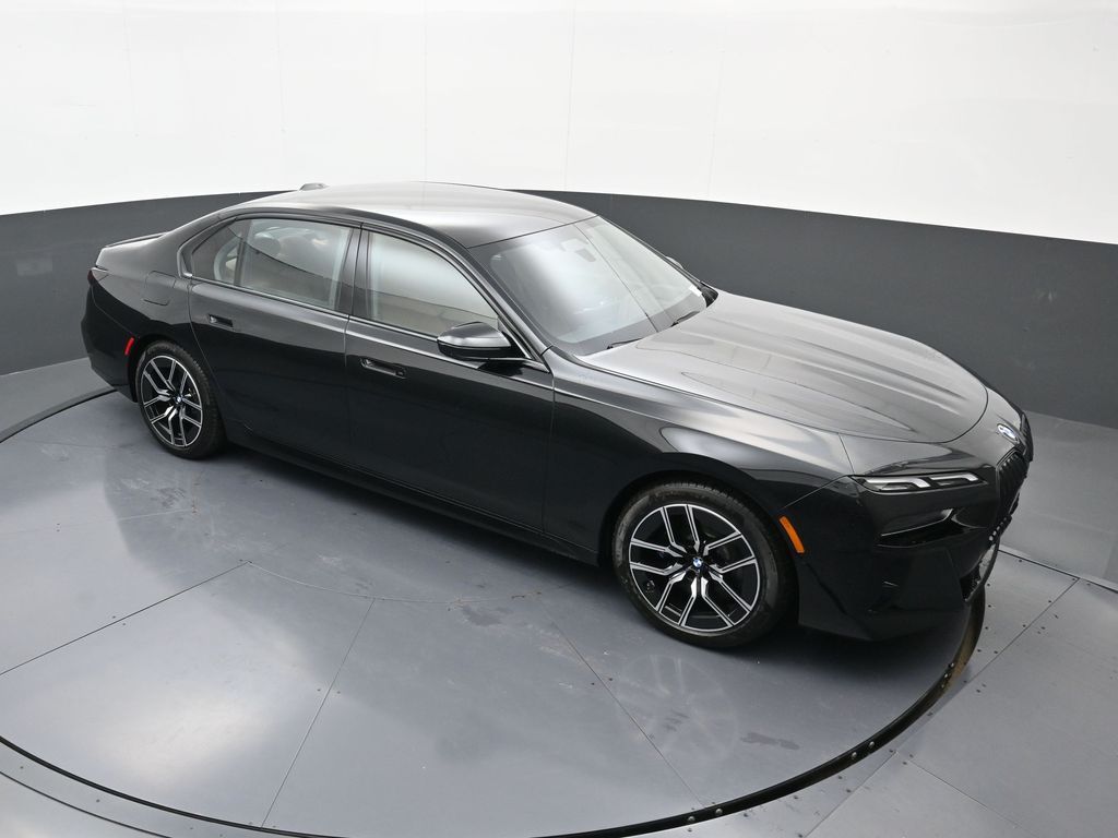 2026 BMW 7 Series 740i - Photo 39