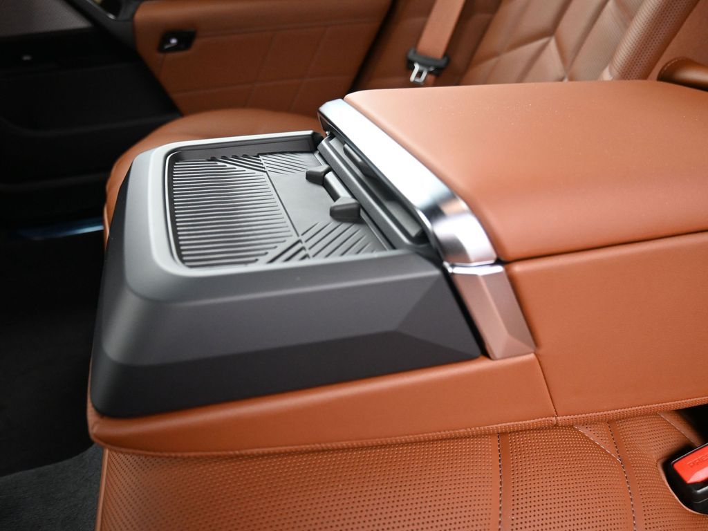 2026 BMW 7 Series 740i - Photo 19