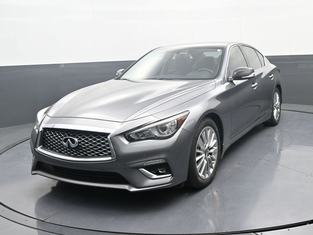2021 INFINITI Q50 LUXE