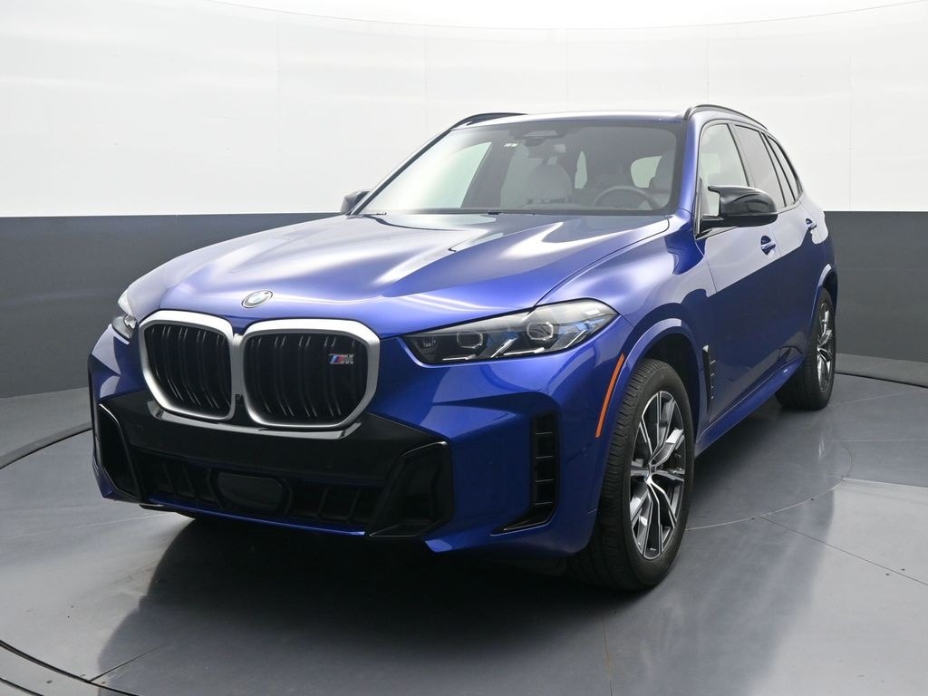 2025 BMW X5 M60i's photo