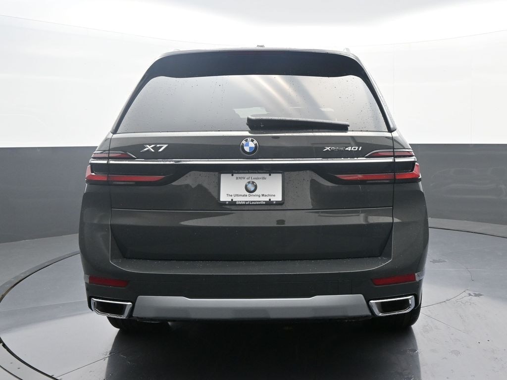 New 2026 BMW X7 xDrive40i SUV